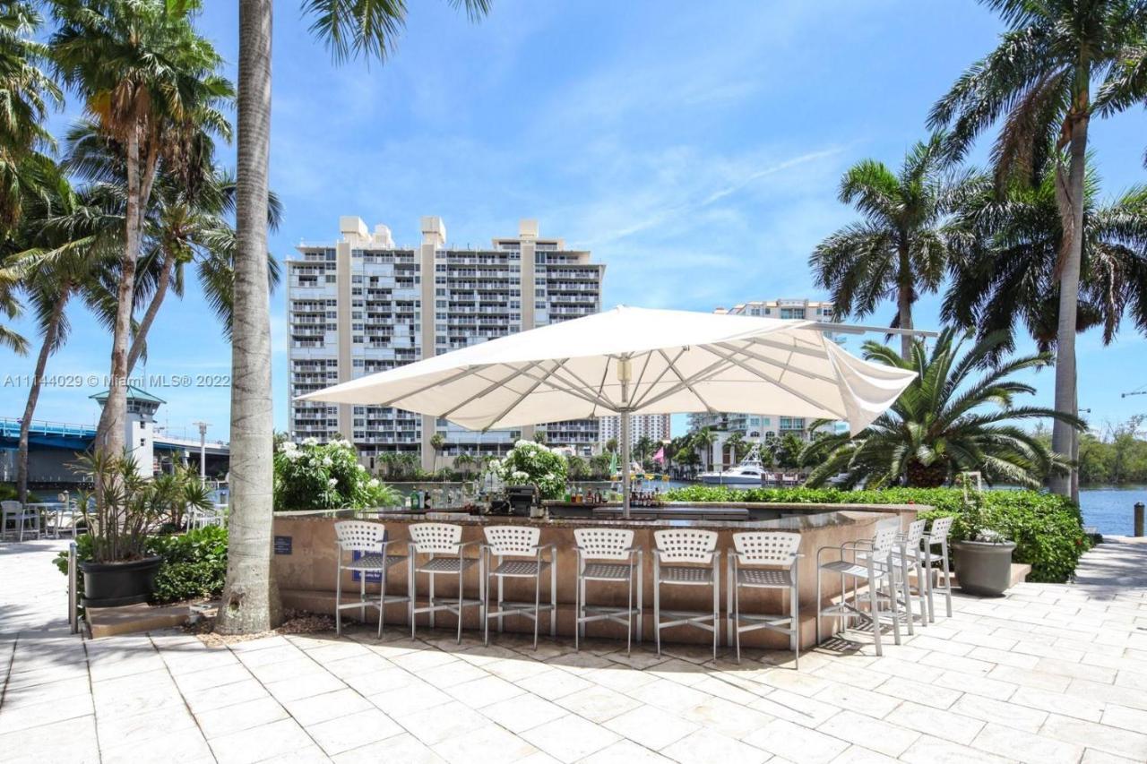 Gallery One - A Doubletree Suites By Hilton Hotel Fort Lauderdale Esterno foto