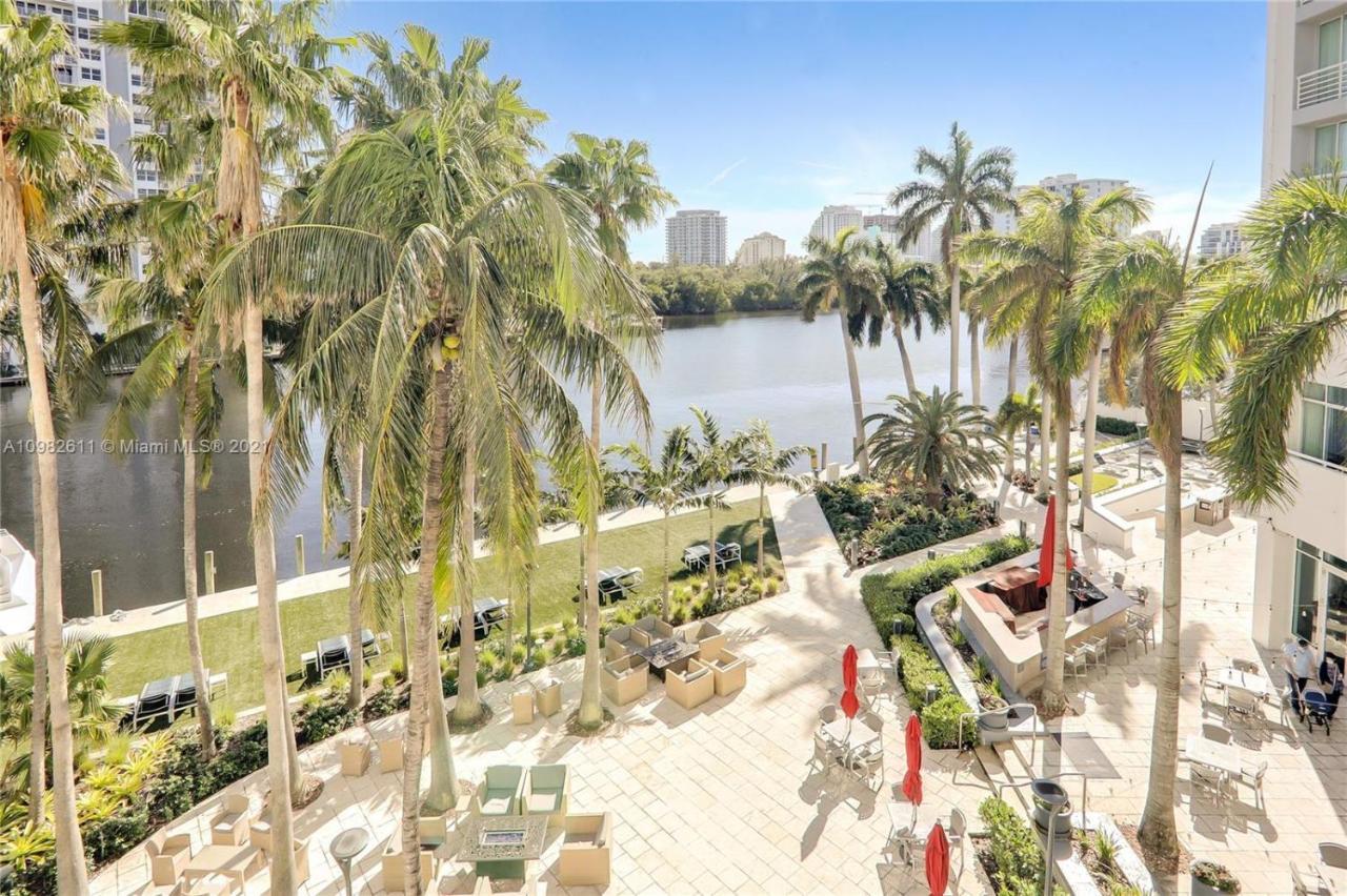 Gallery One - A Doubletree Suites By Hilton Hotel Fort Lauderdale Esterno foto