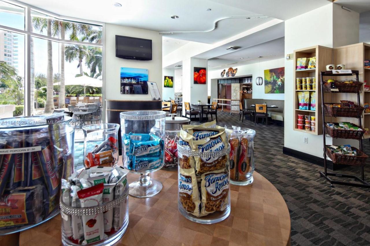 Gallery One - A Doubletree Suites By Hilton Hotel Fort Lauderdale Esterno foto