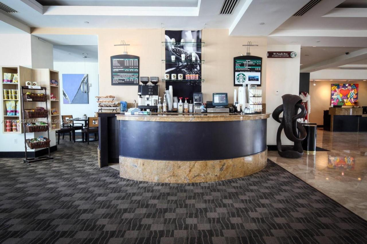 Gallery One - A Doubletree Suites By Hilton Hotel Fort Lauderdale Esterno foto