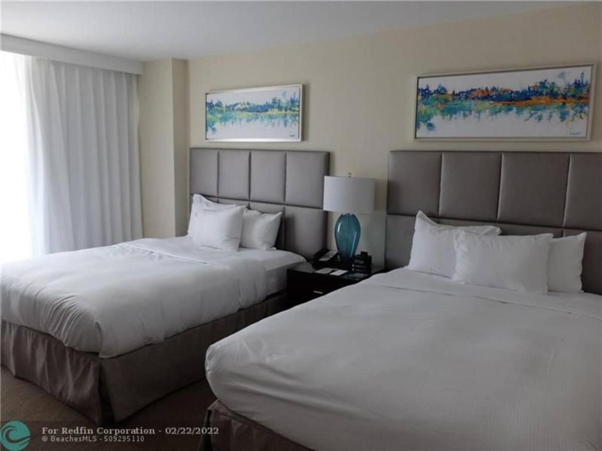 Gallery One - A Doubletree Suites By Hilton Hotel Fort Lauderdale Esterno foto