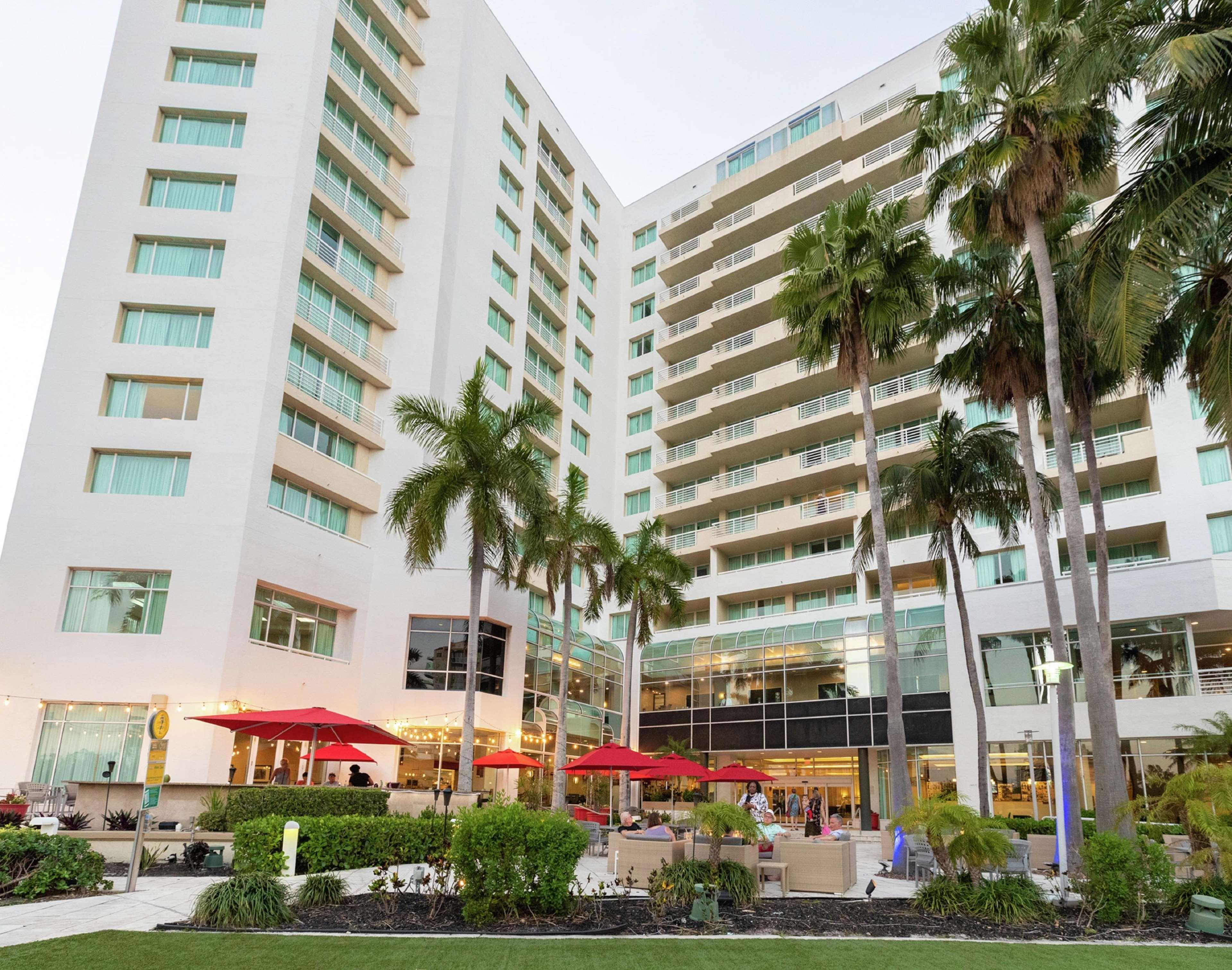Gallery One - A Doubletree Suites By Hilton Hotel Fort Lauderdale Esterno foto