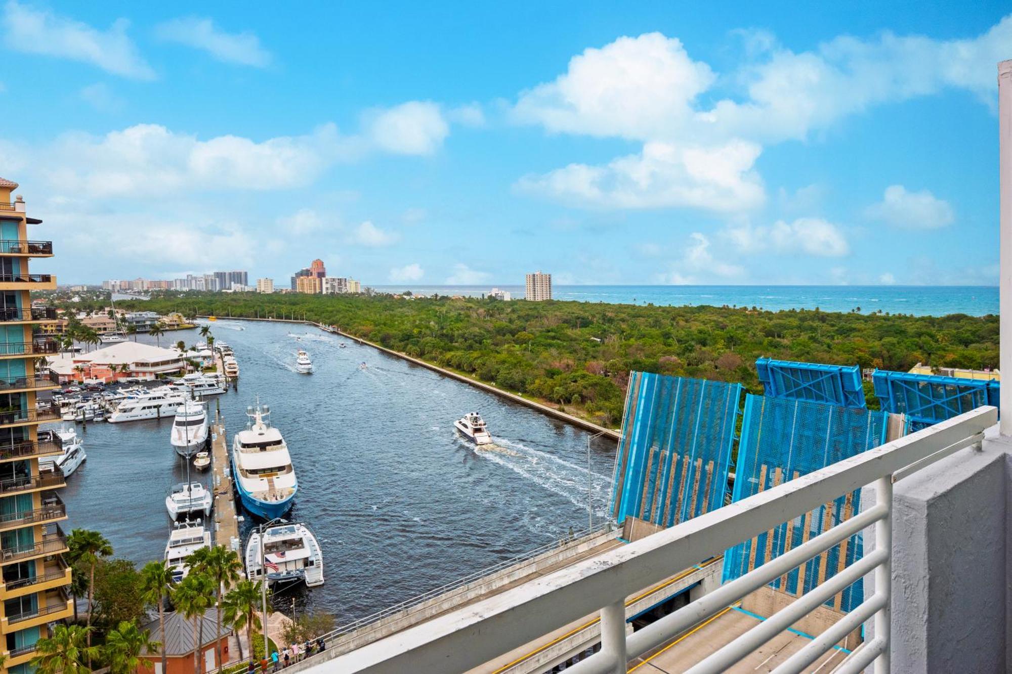 Gallery One - A Doubletree Suites By Hilton Hotel Fort Lauderdale Esterno foto