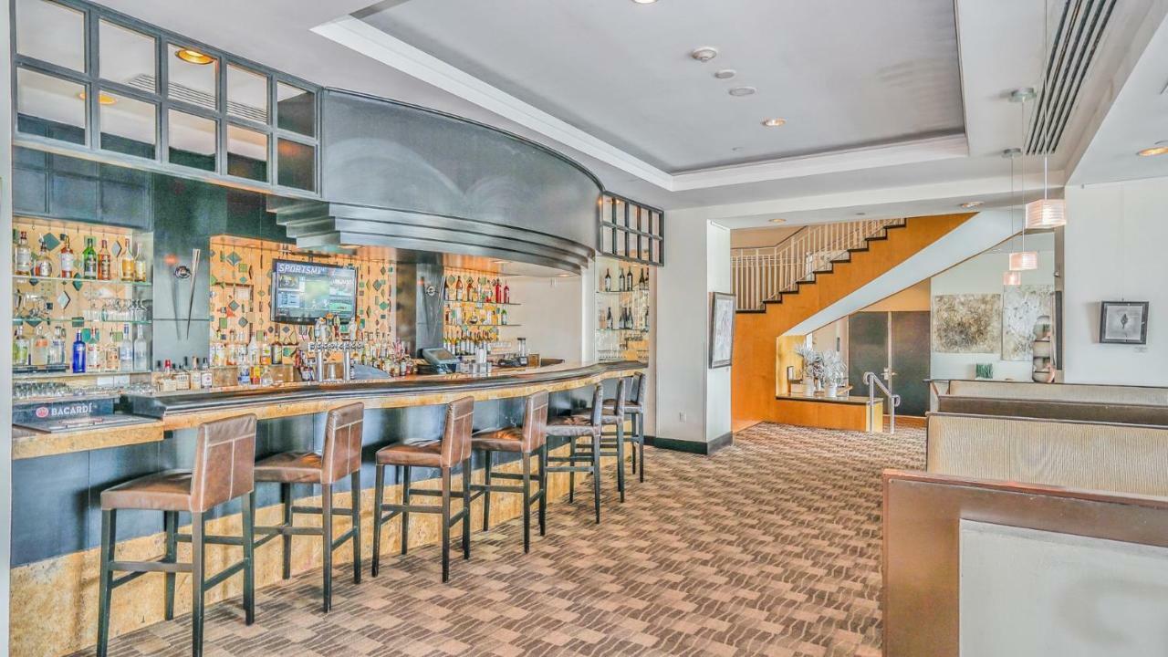 Gallery One - A Doubletree Suites By Hilton Hotel Fort Lauderdale Esterno foto