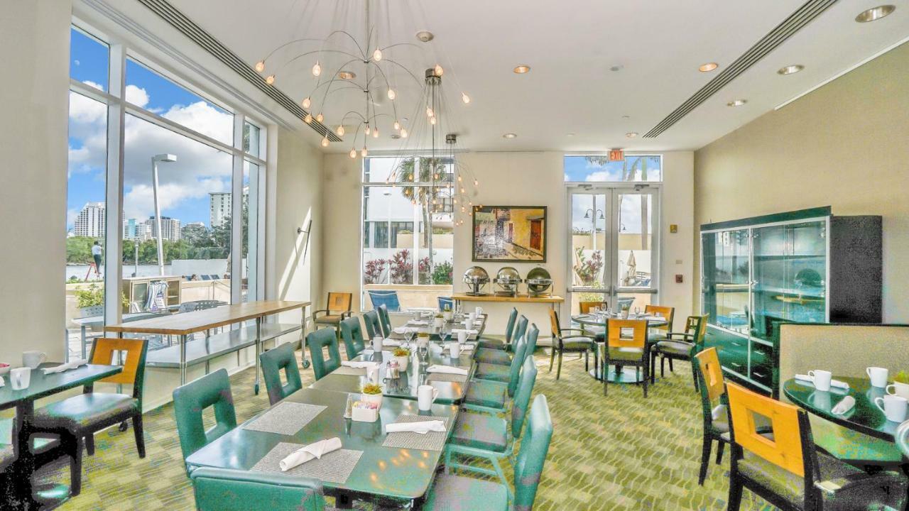 Gallery One - A Doubletree Suites By Hilton Hotel Fort Lauderdale Esterno foto