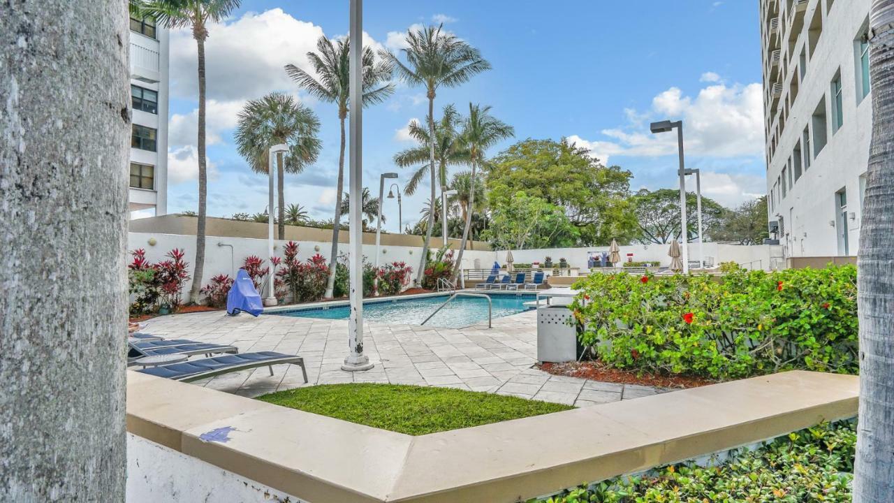 Gallery One - A Doubletree Suites By Hilton Hotel Fort Lauderdale Esterno foto