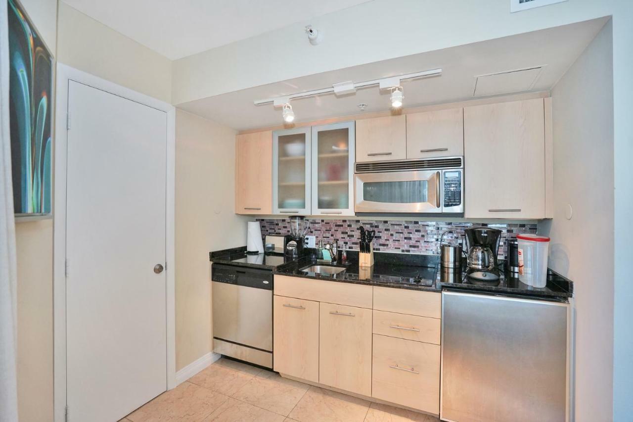 Gallery One - A Doubletree Suites By Hilton Hotel Fort Lauderdale Esterno foto